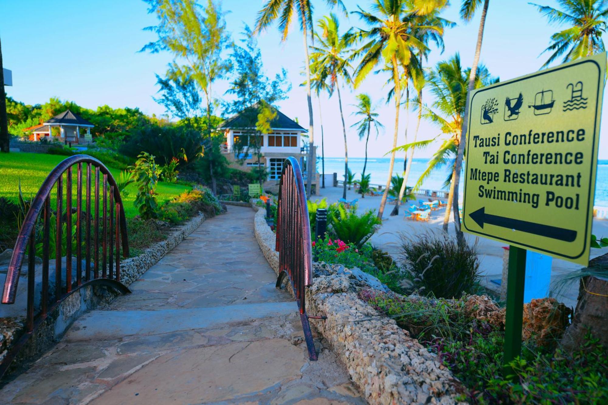 Vipingo Beach Resort Tezo Екстериор снимка